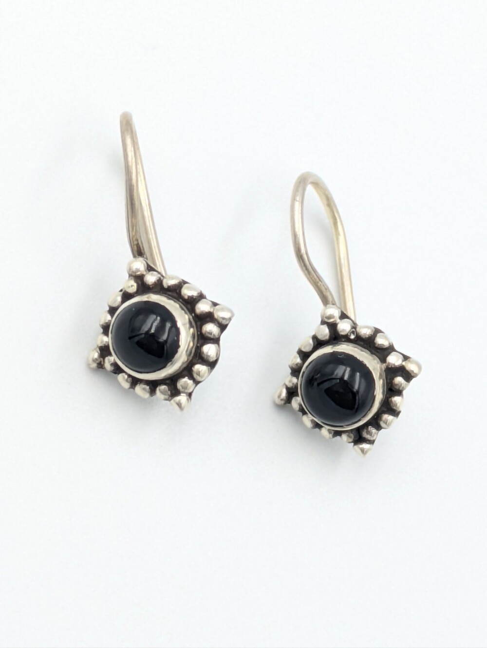 Vintage 925 sterling silver black onyx cabochon drop earrings